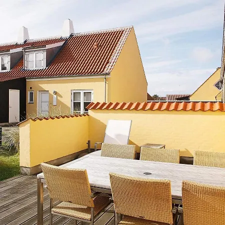 2 Person In Skagen